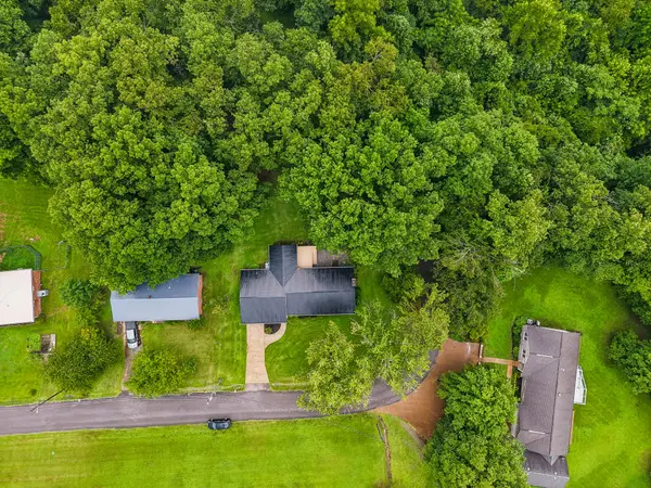 1416 Oakmont Circle, Centerville, TN 37033