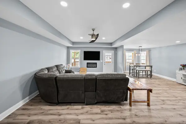 103 Red Bird Ave, Adairville, KY 42202