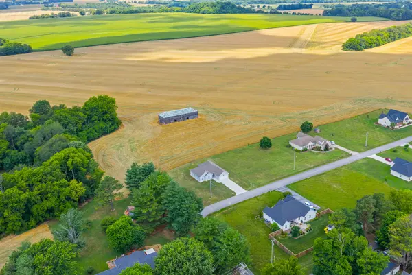 103 Red Bird Ave, Adairville, KY 42202