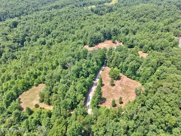 36 Kentucky Drive, Crossville, TN 38572