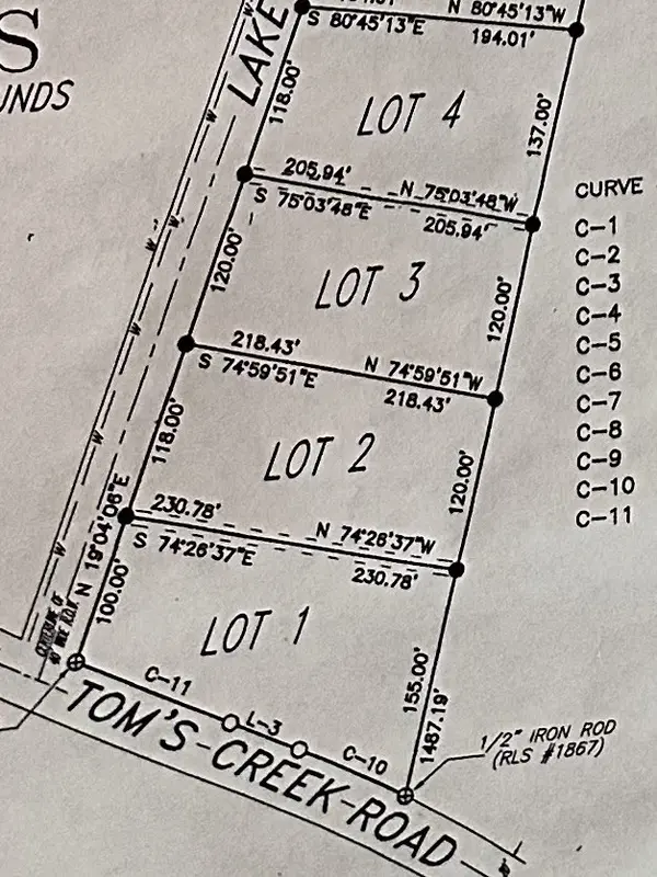 2 Toms Creek Lake Rd, Linden, TN 37096