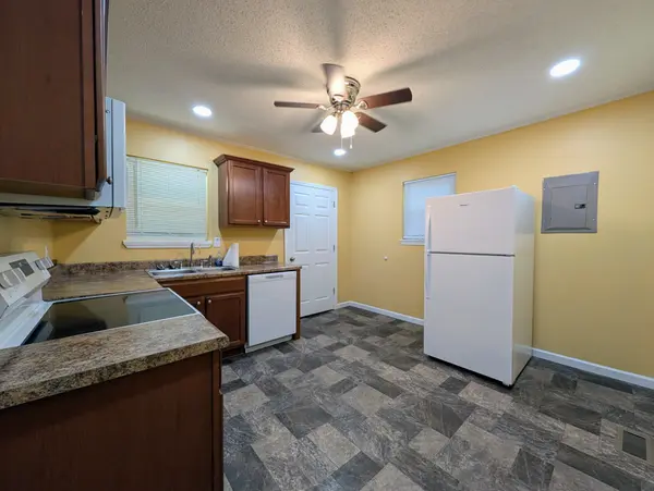 125 Dixie Dr #NE, Cleveland, TN 37323