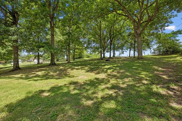 2667 Sanford Rd, Nolensville, TN 37135