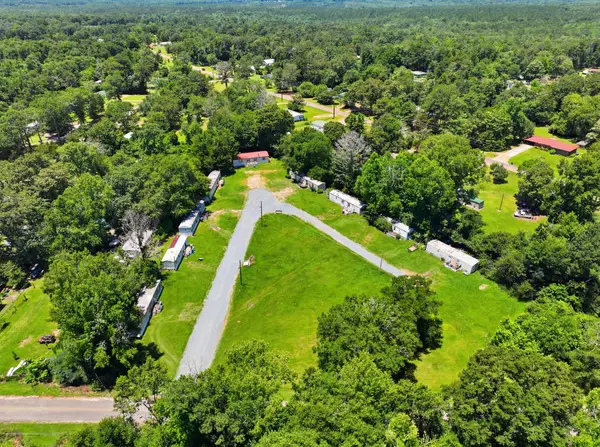 120 Pine Cir, Ellaville, GA 31806