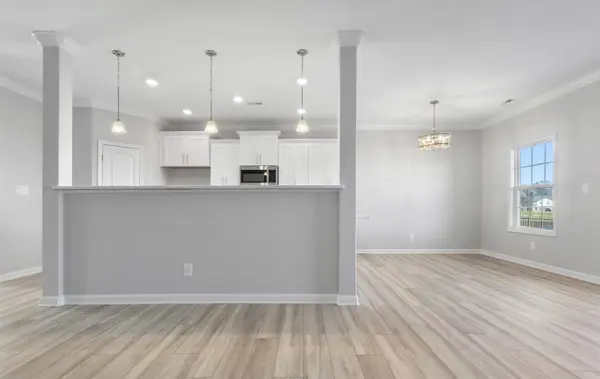 2538 Rafiki Dr, Clarksville, TN 37042