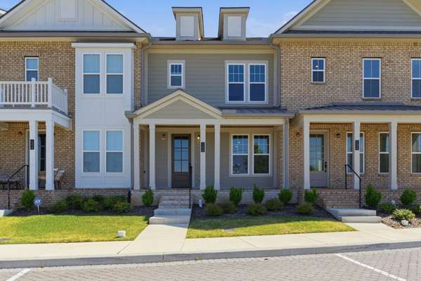 140 Nearwater Place, Hendersonville, TN 37075