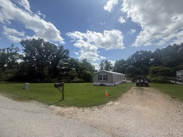 121 Sealtest Dr, Hohenwald, TN 38462