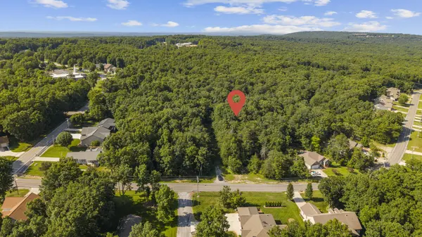 16 Newbury Ct, Crossville, TN 38558
