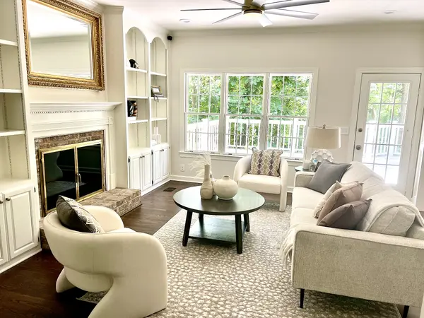 2207 Shannon Drive, Murfreesboro, TN 37129