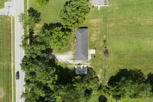 13210 Betts Rd, Greenbrier, TN 37073