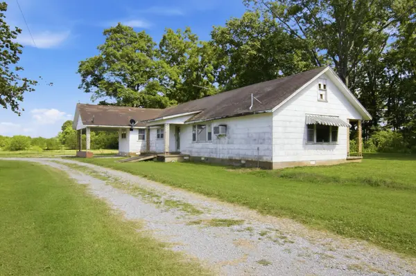 148 Wade Jennings Rd, Shelbyville, TN 37160