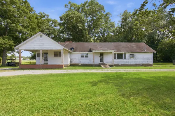 148 Wade Jennings Rd, Shelbyville, TN 37160