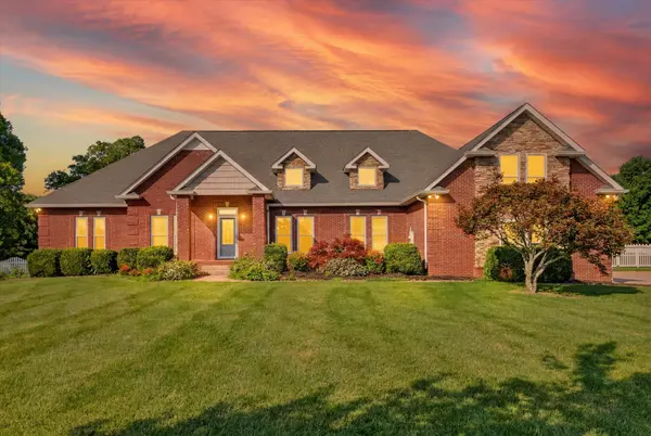 476 Maxshire Ct, Clarksville, TN 37043