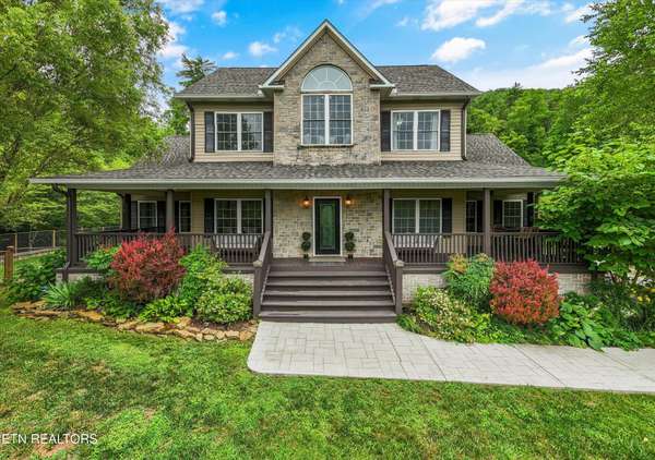 130 Old Walls Hollow Rd, Harriman, TN 37748
