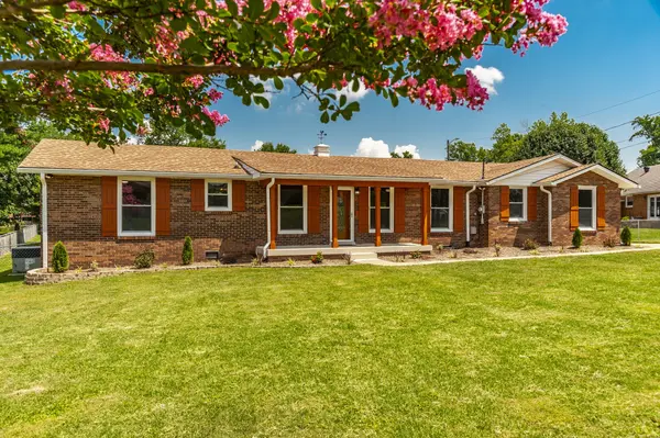 109 Valley View Dr, Old Hickory, TN 37138