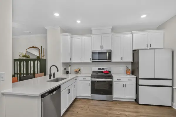 233 Ben Hill Dr, Antioch, TN 37013