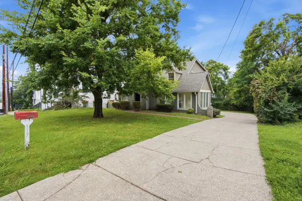 517 Chesterfield Ave, Nashville, TN 37212