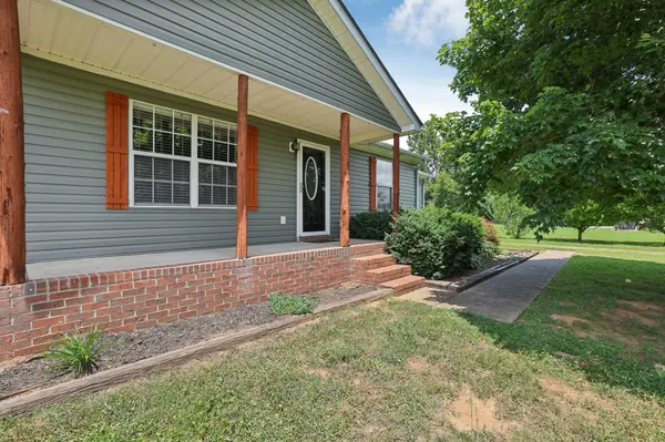1812 Golden Valley Dr, Christiana, TN 37037