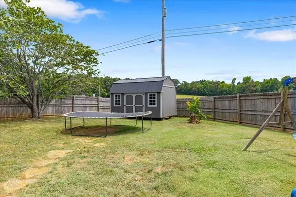 1217 Cedar Lane, Etowah, TN 37331