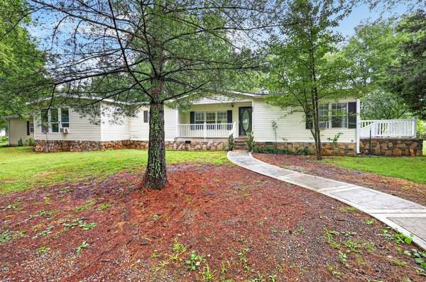 2388 Bear Creek Pike, Columbia, TN 38401
