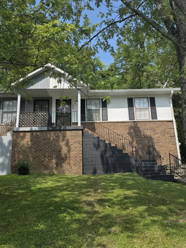530 Phipps Dr, Nashville, TN 37218