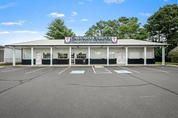 229 River Rock Blvd, Murfreesboro, TN 37128
