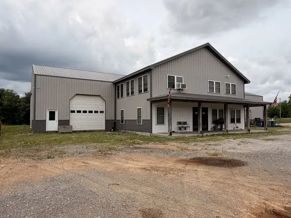 2196 Carneal Ln, Oak Grove, KY 42262