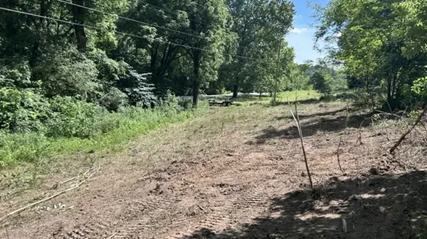 2627 Roy Dodson RD, Columbia, TN 38401