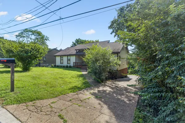 616 Belgium Dr, Hermitage, TN 37076