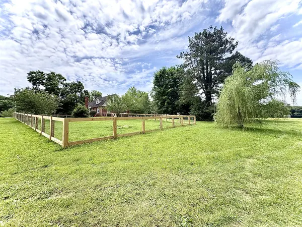 1804 Highway 52 #E, Portland, TN 37148