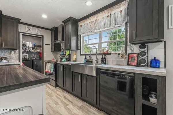 107 Alabama Ave, Etowah, TN 37331