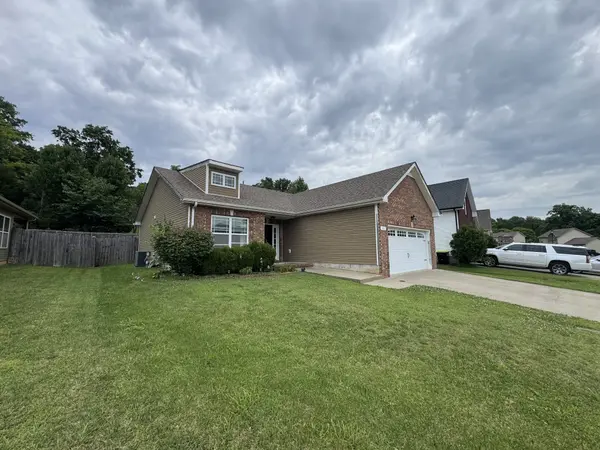 1011 Orchard Hills Dr, Clarksville, TN 37040