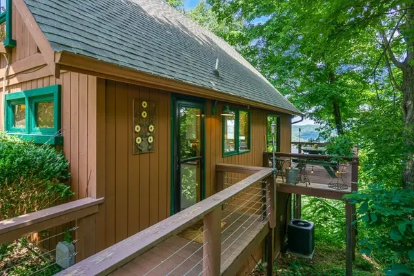 484 Bridgeview Pl, Smithville, TN 37166