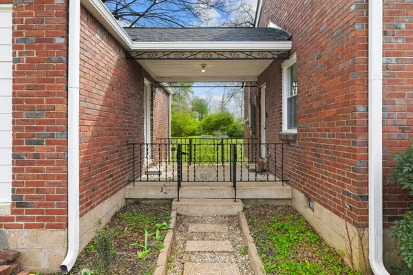 705 Drummond Dr, Nashville, TN 37211