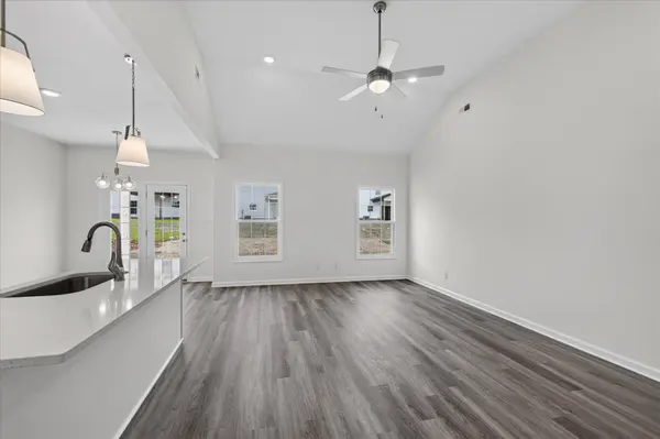 1106 Mary Lu Dr, Clarksville, TN 37042