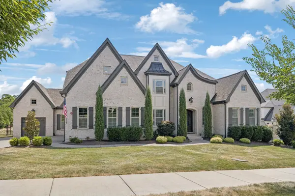 238 Bishops Gate Dr, Franklin, TN 37064