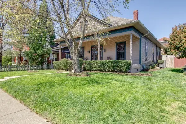 1305 Gartland Ave, Nashville, TN 37206