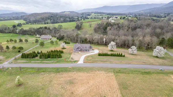 36 River Ridge Drive, Dunlap, TN 37327