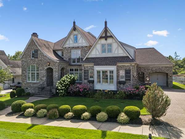 7036 Lanceleaf Dr, College Grove, TN 37046