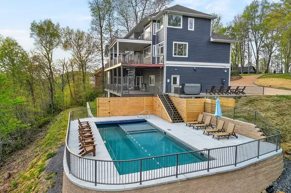 1853 Lafever Ridge Rd, Silver Point, TN 38582