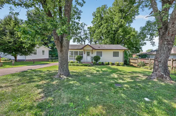 402 Joann St, Gallatin, TN 37066