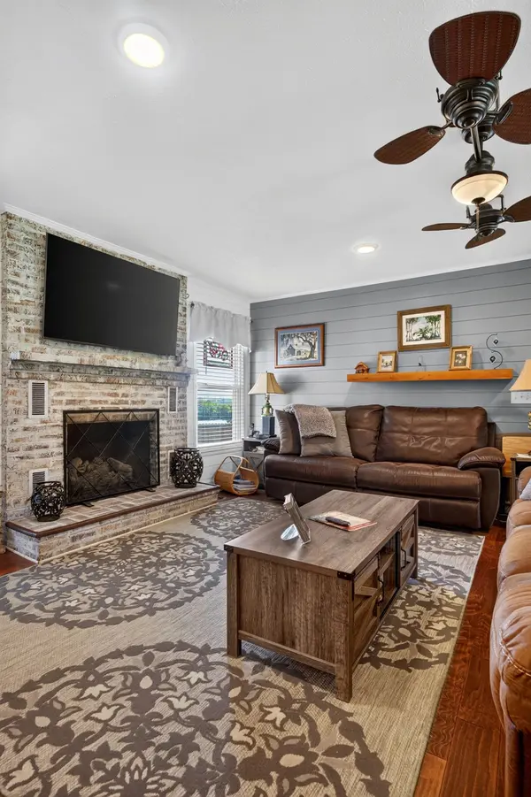 496 Sunset Dr, Sparta, TN 38583