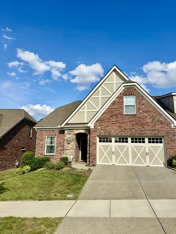 883 Cherry Grove Dr, Hendersonville, TN 37075