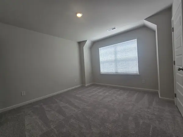 701 Taylor Dr, Chapel Hill, TN 37034