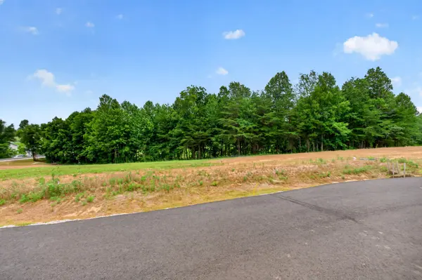 7 Brook View Dr, Cookeville, TN 38501