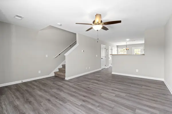 487 Palmer Dr #E, Clarksville, TN 37040