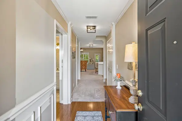 2833 Stonehedge Dr, Murfreesboro, TN 37128