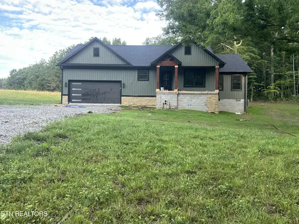 214 Georgee Rd, Jamestown, TN 38556