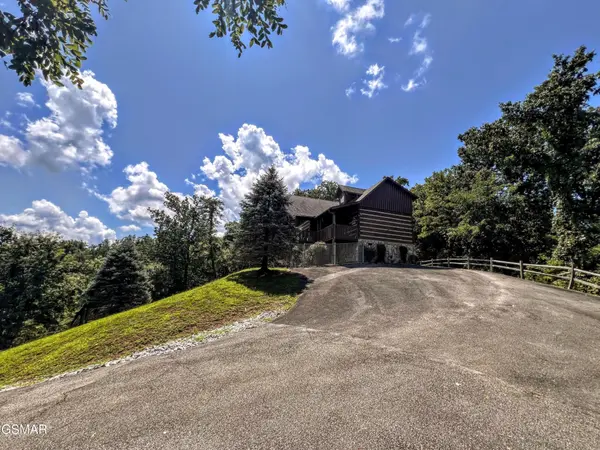 1902 Bluff Ridge Road, Sevierville, TN 37876