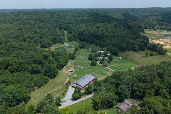 517 Collier Ln, Gallatin, TN 37066